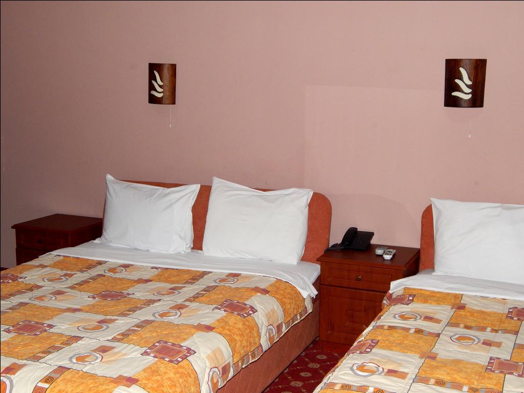 Hotel Emka Тетово Экстерьер фото